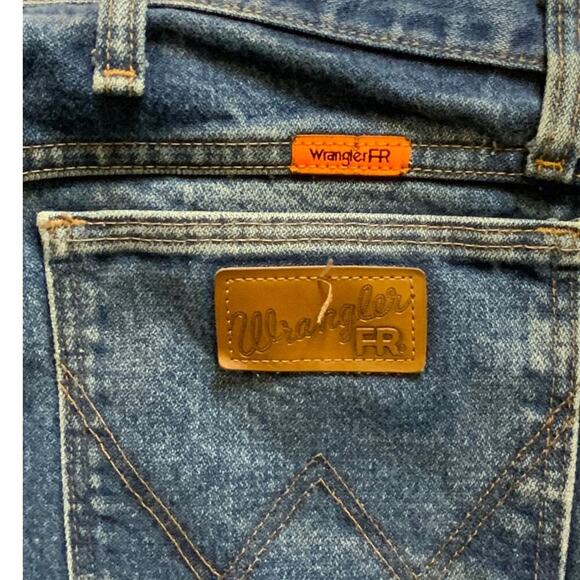 Wrangler Flame Resistant Denim Mens 44X32 Zip Fly Straight Stonewash Blue Jeans - Picture 9 of 12